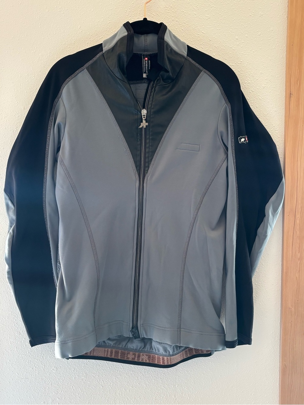 Assos Performance Zip-Front Jacket - Gray/Black L